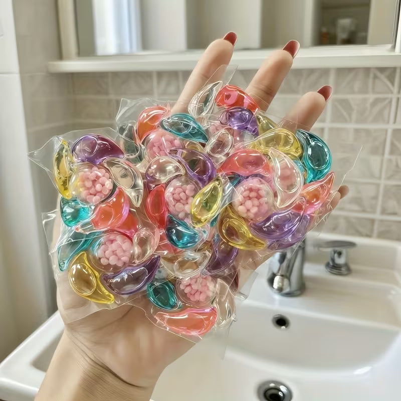 R275.00! 40 6-in-1 Fragrance Laundry Detergent Pods