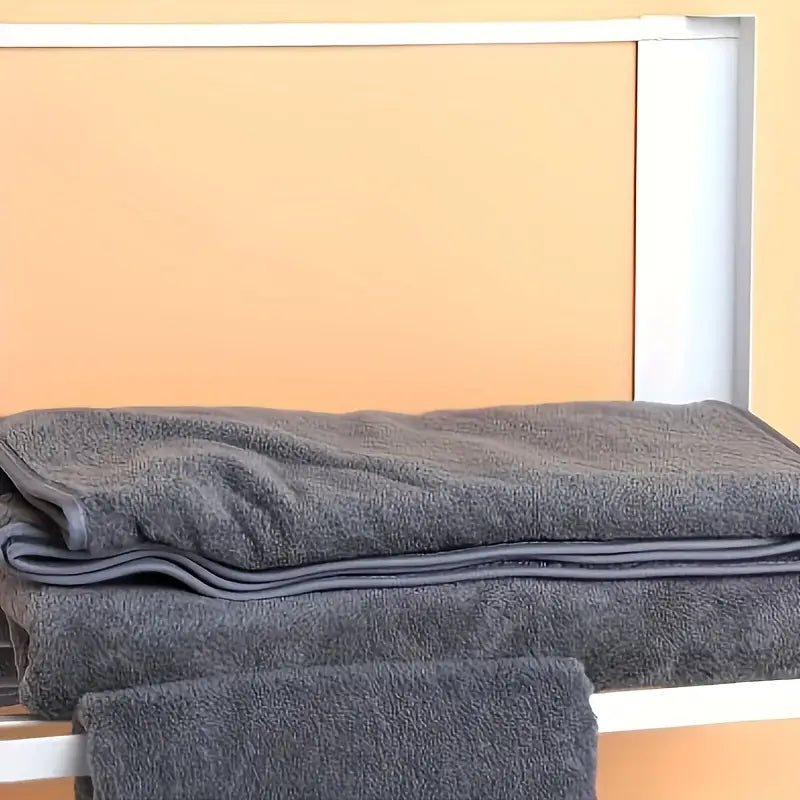 Modern Metal Wall-Mounted Corner Shelf 1 Pcs