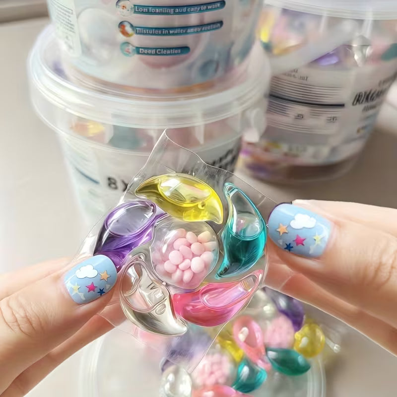 R275.00! 40 6-in-1 Fragrance Laundry Detergent Pods